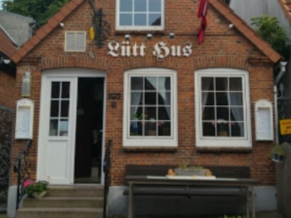 照片: L&amp;uuml;tt Hus